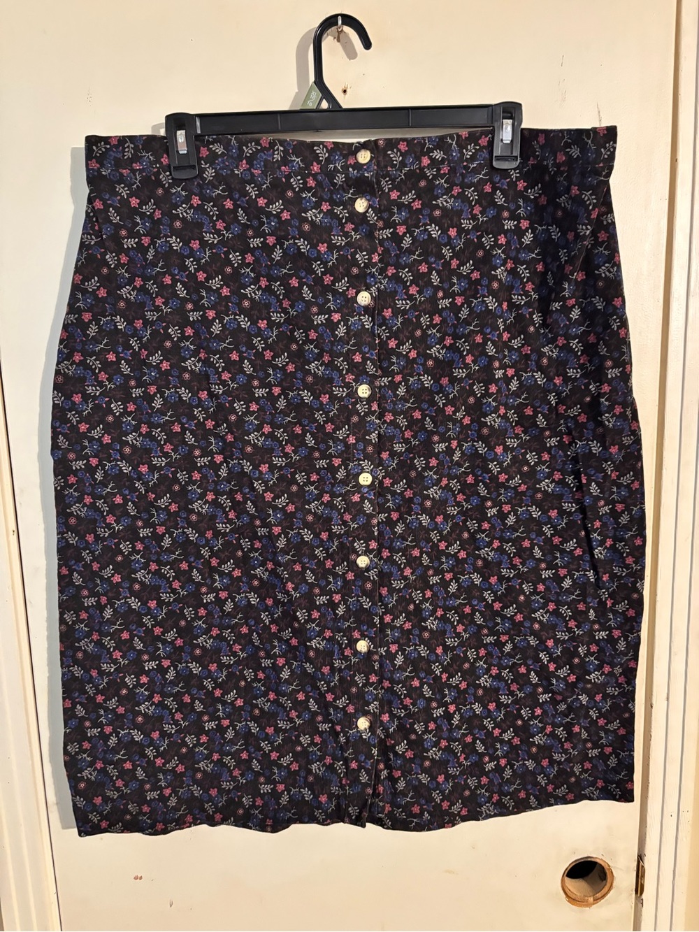 Black Corduroy Floral Button-Front Women's Skirt Vintage 90s Capacity size 3X